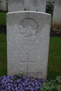 Etaples Military Cemetery - Woollins, George Alfred
